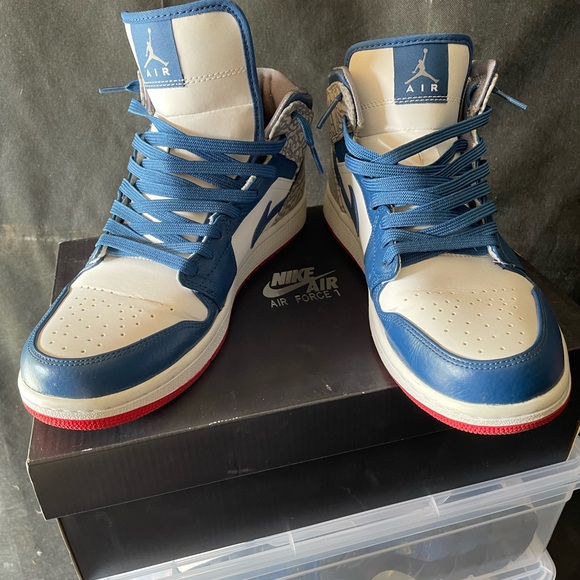 Air Jordan 1 Mid True Blue (men’s Size 9.5) - Picture 3 of 5